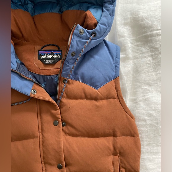 Patagonia Women’s Bivy Hooded Down Vest, Size S - Picture 2 of 4